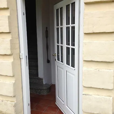 Røde Og Blå Værelse, *